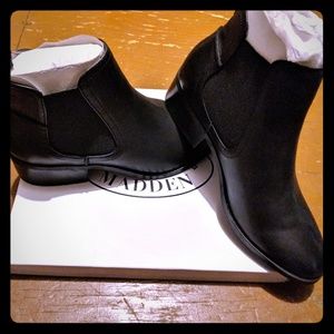 Steve Madden Dicey Ankle Boots Sz9